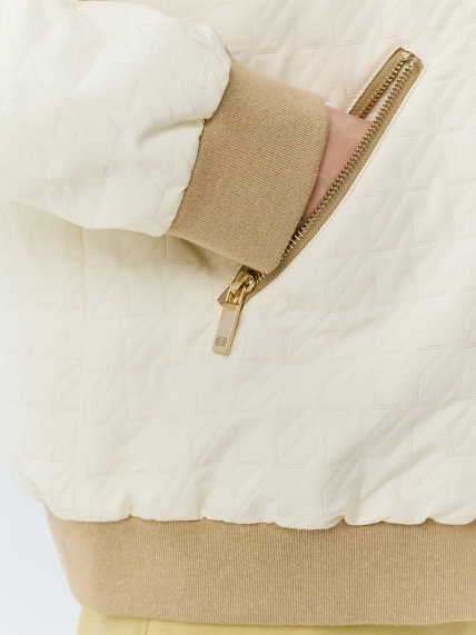 Легкий стеганный бомбер