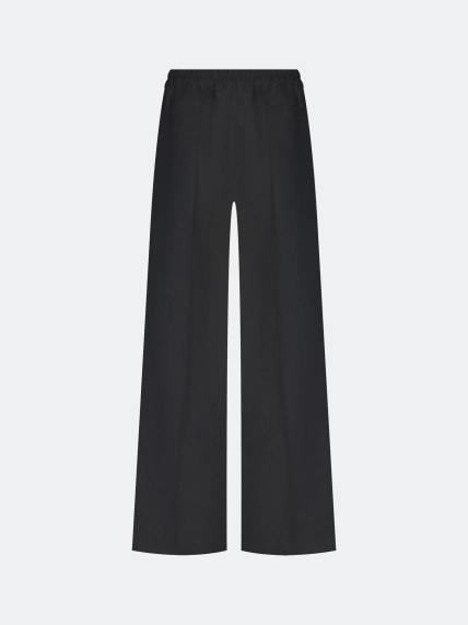 Льняные брюки с мягкими стрелками