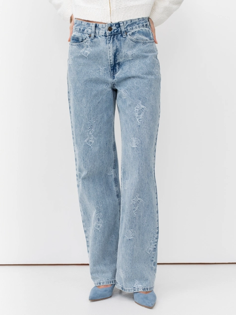 Джинсы из вышитого денима с морскими элементами