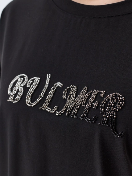 Футболка с мерцающей вышивкой