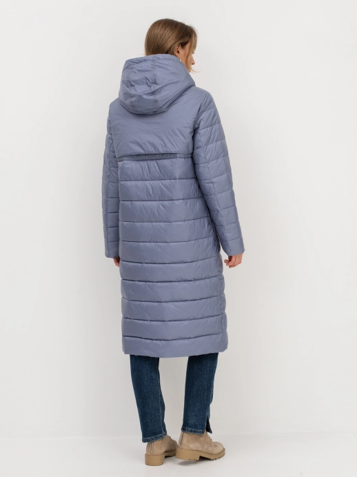Удлиненное пальто с капюшоном из комбинированной ткани