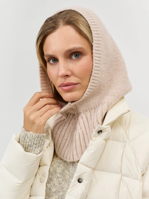 Мягкий капор с шерстью