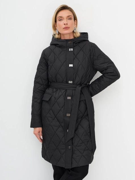 Пальто с ромбовидной стежкой и акцентными застежками
