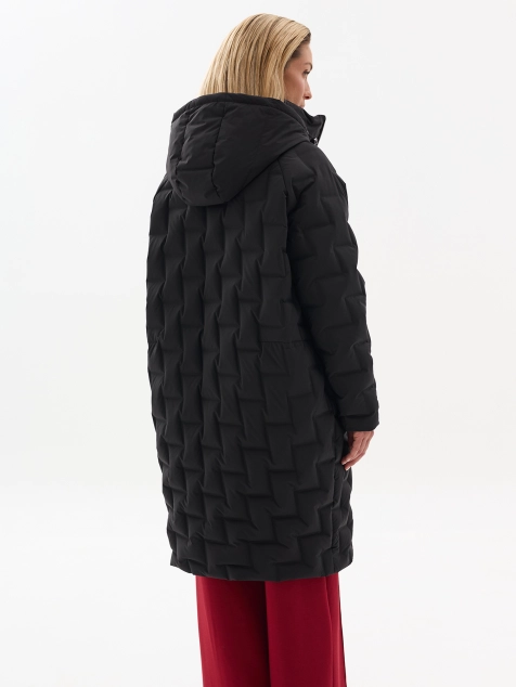 Пуховик-кокон с  геометрической стежкой