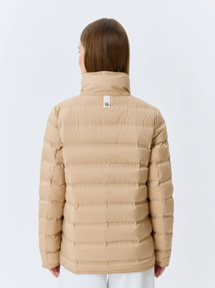 Легкая куртка на натуральном утеплителе