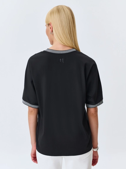 Свободная блузка с контрастным рибом