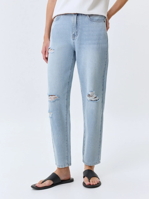 Джинсы бананы с акцентными дестроями