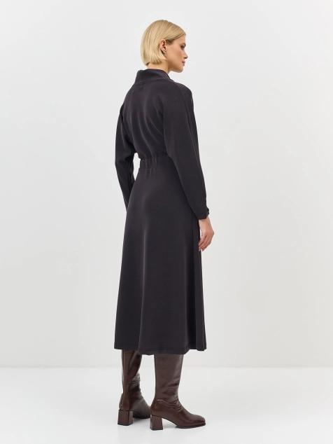 Платье с драпировкой из модала