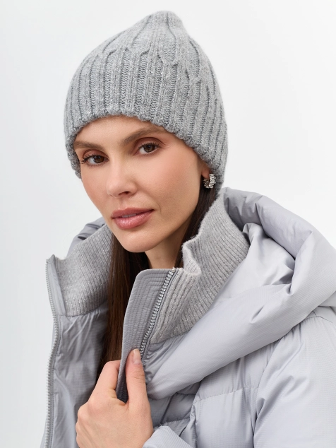 Шапка с мерцающим люрексом и ангорой