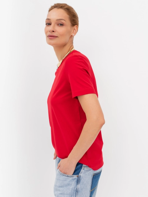 Яркая базовая футболка из хлопка и модала