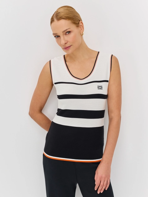 Вязаный топ в контрастную полоску