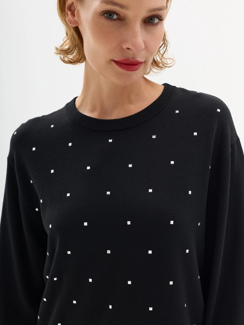 Нарядный джемпер со стразами