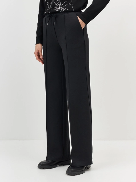 Свободные трикотажные брюки со стрелками