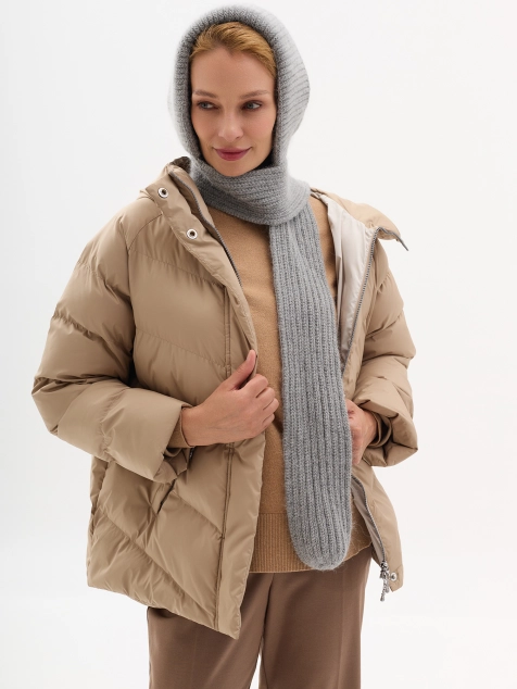 Капор с ангорой на завязках