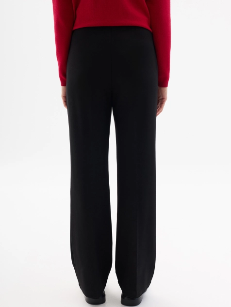 Брюки прямого силуэта с заутюженными стрелками