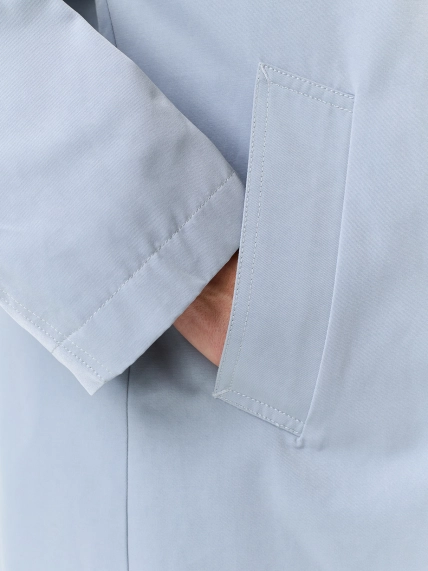 Весенний укороченный тренч