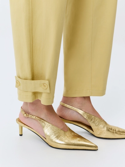 Брюки из тенселя с хлястиками