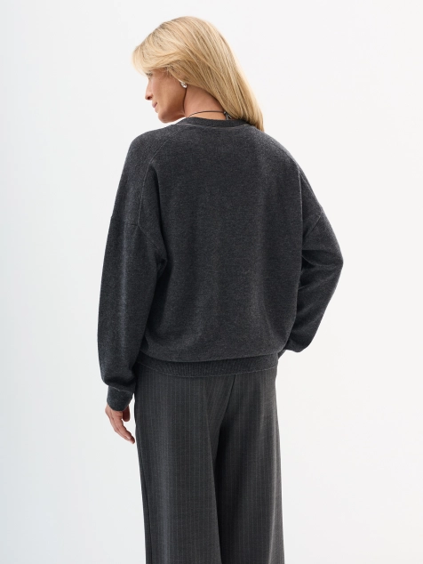 Шерстяной джемпер с V-образным вырезом