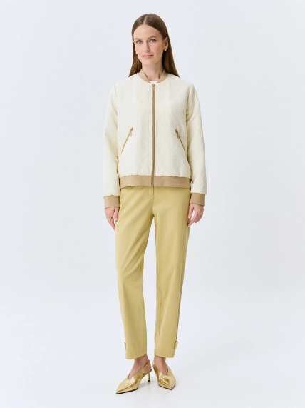 Легкий стеганный бомбер