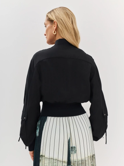 Укороченный бомбер из тенселя