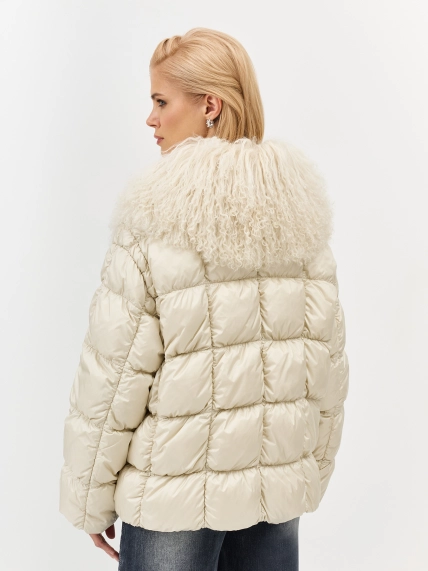 Пуховая куртка с меховым воротником