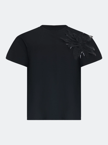 Блузка с акцентным декором