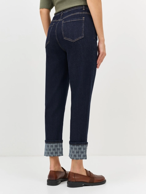 Джинсы с принтованными отворотами