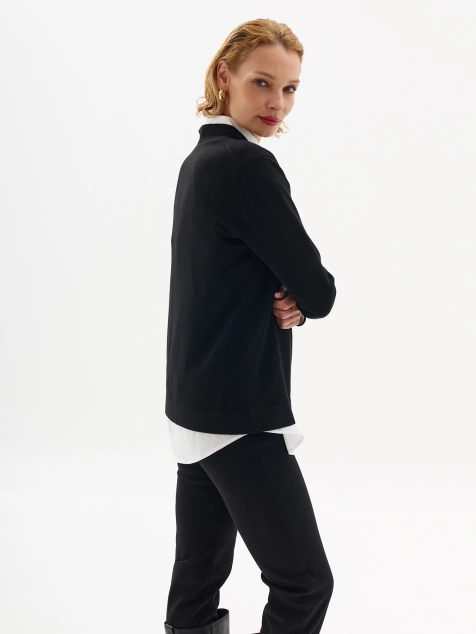 Джемпер с мерцающими стразами в цвет