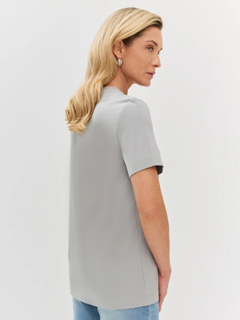 Базовая футболка из хлопка и модала