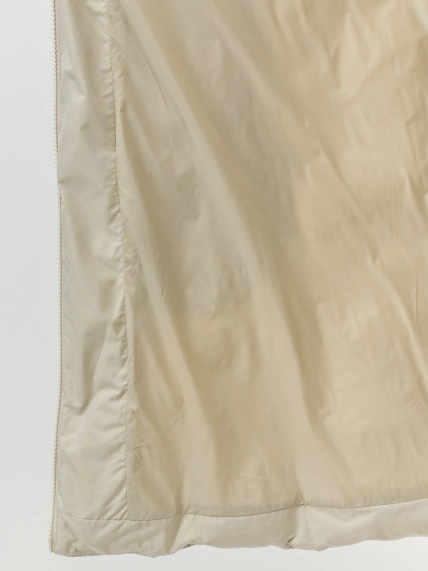 Теплый пуховик с фигурной стежкой