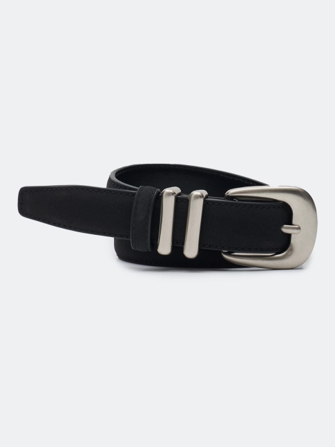 Кожаный ремень с металлическими шлевками