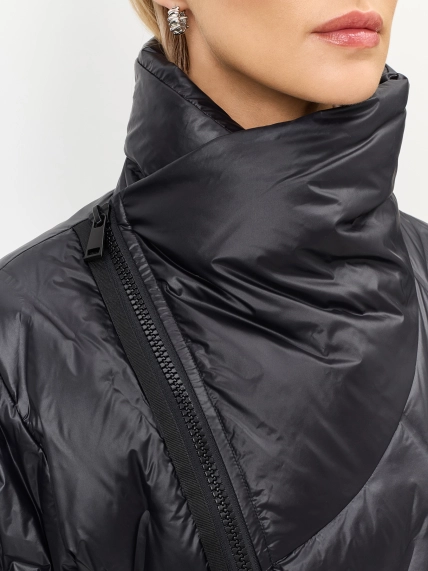 Куртка на натуральном утеплителе с асимметричной застежкой