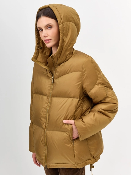 Яркая куртка с эффектом металлик