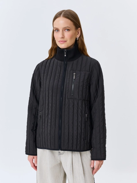 Бомбер с вертикальной стежкой