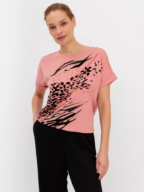 Футболка с контрастным принтом на передней половинке