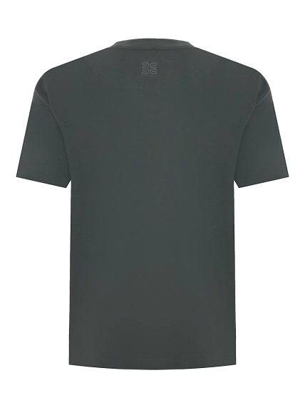 Футболка со стразами в цвет