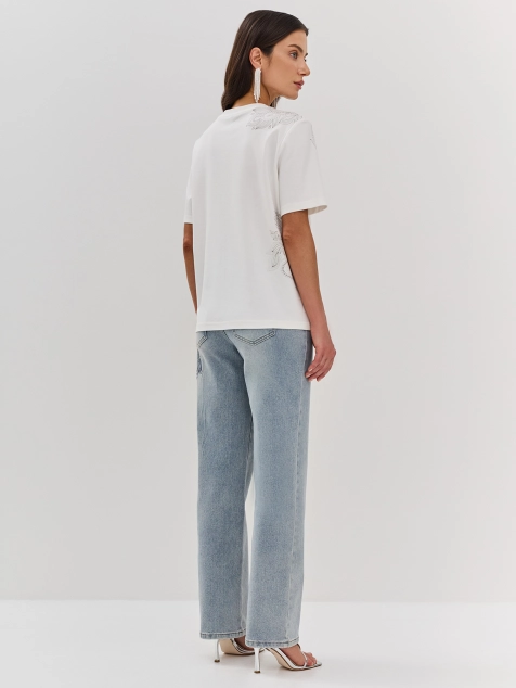 Джинсы с вышивкой в стиле "Бохо"