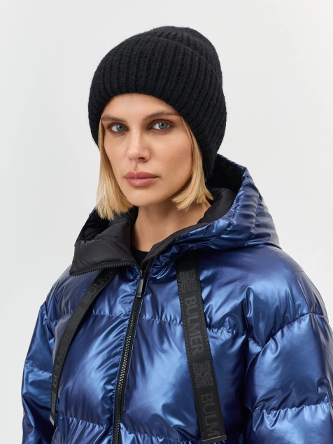 Шапка бини с люрексом и пайетками