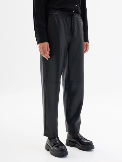 Брюки из экокожи