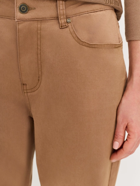 Бежевые джинсы slim