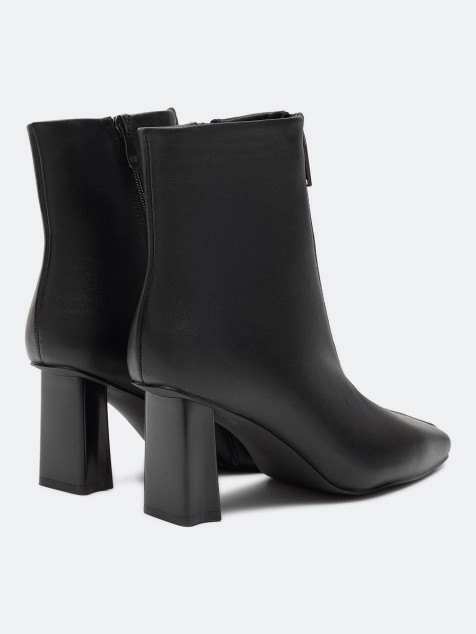 Ботильоны на высоком каблуке