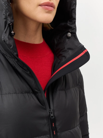 Длинный пуховик с капюшоном