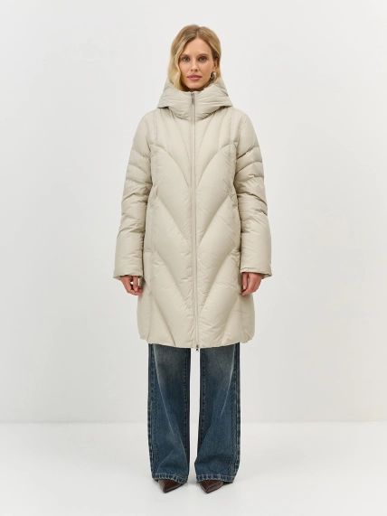 Теплый пуховик с фигурной стежкой