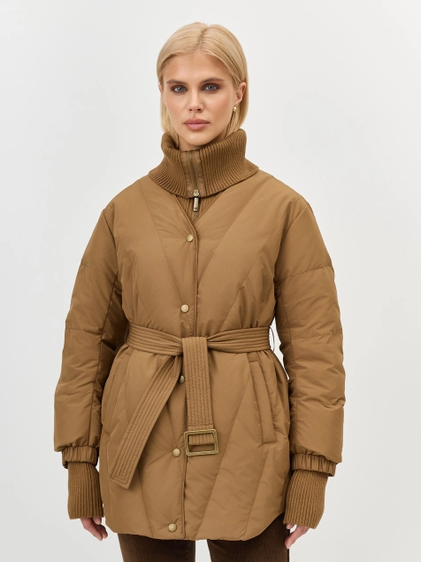 Объемная куртка с трикотажной манишкой