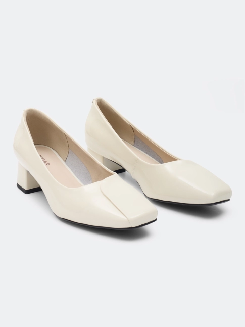 Туфли из глянцевой натуральной кожи