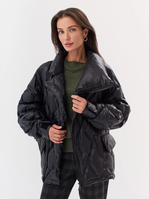 Куртка на натуральном утеплителе с асимметричной застежкой