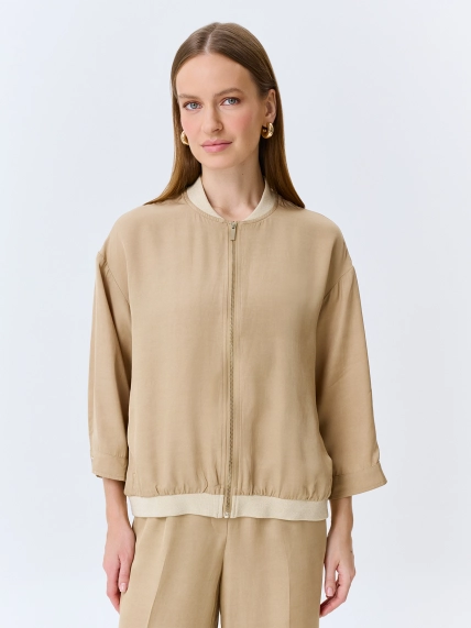 Бомбер из смесовой вискозы