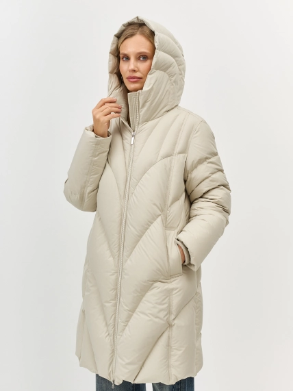 Теплый пуховик с фигурной стежкой
