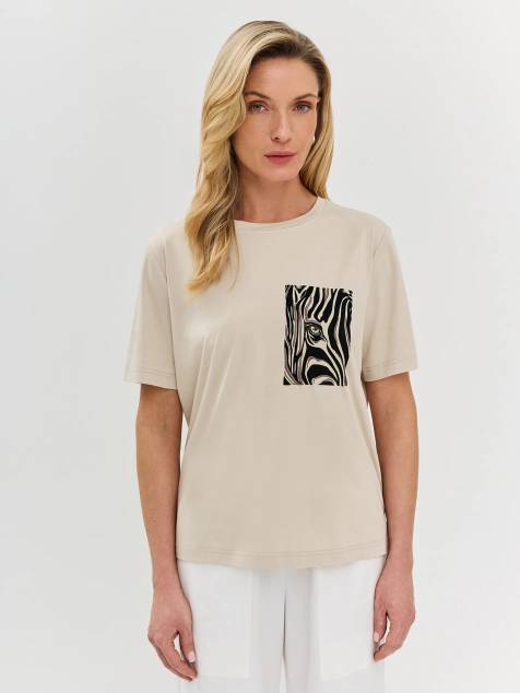 Футболка с анималистичным принтом