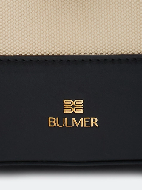 Сумка из натуральной кожи с контрастными деталями